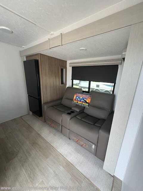 New 2026 Coachmen Freedom Express Ultra Lite 271BHE available in Mechanicsville, Maryland