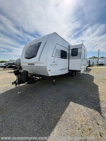 2026 Coachmen Freedom Express Ultra Lite 271BHE - New Travel Trailer For Sale by Economy RVS, LLC in Mechanicsville, Maryland features Pass Thru Storage, Power Awning, Fiberglass Sidewalls, TV, Stove Top Burner