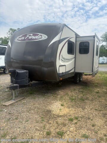 2014 Cruiser RV Fun Finder 210UDS - Used Travel Trailer For Sale by Economy RVS, LLC in Mechanicsville, Maryland features Refrigerator, Water Heater, 30 Amp Service, Furnace, Slideout