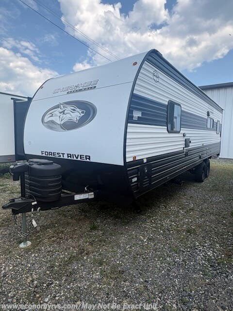 2026 Forest River Cherokee Grey Wolf 25RRT - New Toy Hauler For Sale by Economy RVS, LLC in Mechanicsville, Maryland features Stove Top Burner, Shower, Power Awning, 30 Amp Service, Toilet