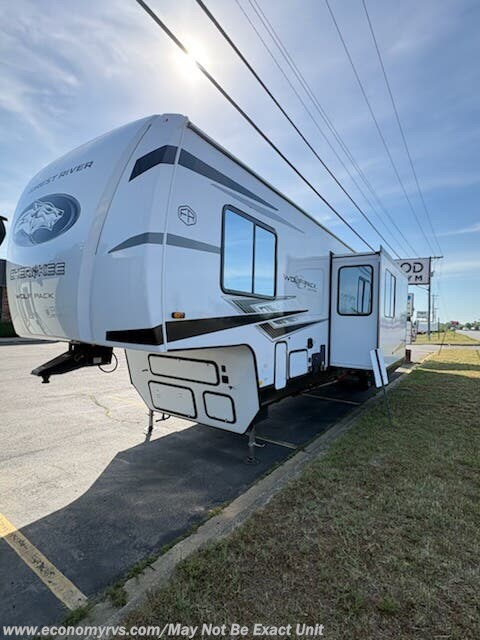 2026 Forest River Cherokee Wolf Pack 365PACK15.5 - New Fifth Wheel For Sale by Economy RVS, LLC in Mechanicsville, Maryland features Pass Thru Storage, Awning, Theater Seating, Screen Door, Microwave