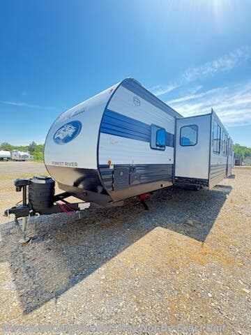 2026 Forest River Cherokee Wolf Den 301BH - New Travel Trailer For Sale by Economy RVS, LLC in Mechanicsville, Maryland features Furnace, Refrigerator (12V), Stove Top Burner, Air Conditioning, Slideout