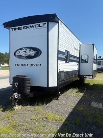 2027 Forest River Cherokee Timberwolf 39TN - New Destination Trailer For Sale by Economy RVS, LLC in Mechanicsville, Maryland features LP Detector, Smoke Detector, Power Awning, Microwave, Toilet