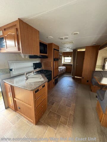 2011 Flagstaff Classic 831BHSS by Forest River from Economy RVS, LLC in Mechanicsville, Maryland