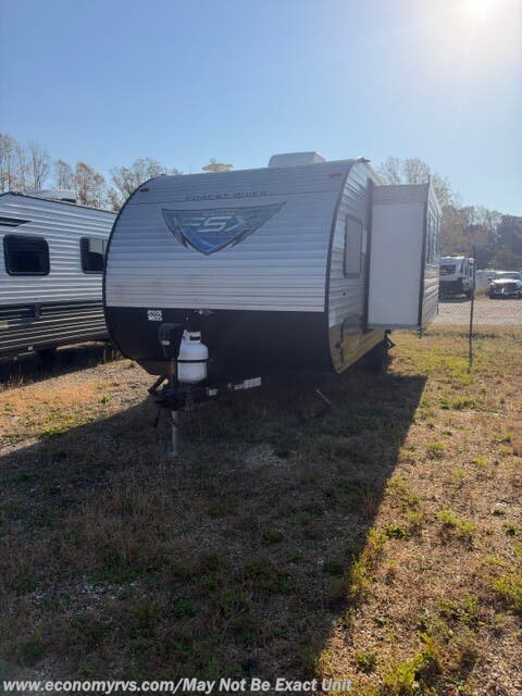 2018 Forest River Salem FSX 190SS - New Travel Trailer For Sale by Economy RVS, LLC in Mechanicsville, Maryland features Microwave, Furnace, Water Heater, CO Detector, Air Conditioning