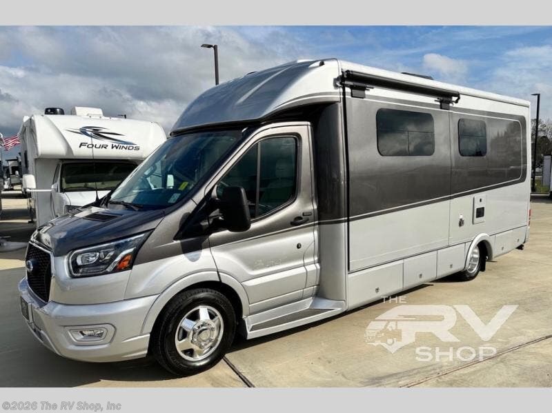 2022 Regency Ultra Continental 25MB RV for Sale in Baton Rouge, LA