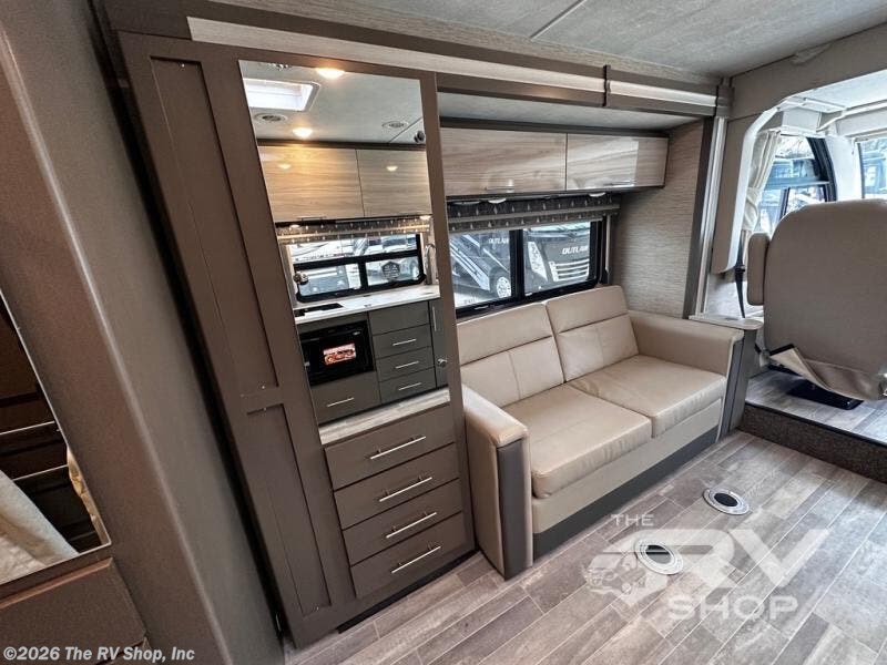 New 2023 Thor Motor Coach Vegas 25.7 available in Baton Rouge, Louisiana