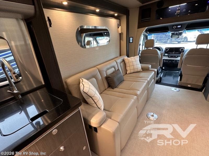 New 2024 Airstream Atlas Murphy Suite available in Baton Rouge, Louisiana