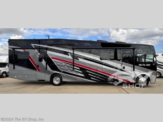 2024 Outlaw 38MB by Thor Motor Coach from The RV Shop, Inc in Baton Rouge, Louisiana