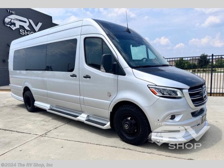 New 2025 OGV Luxury Coach V-Cruise 9DB available in Baton Rouge, Louisiana