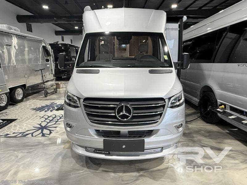 2025 Atlas Murphy Suite Tommy Bahama by Airstream from The RV Shop, Inc in Baton Rouge, Louisiana