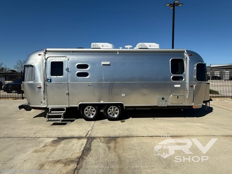 2025 Flying Cloud 25FB Twin by Airstream from The RV Shop, Inc in Baton Rouge, Louisiana
