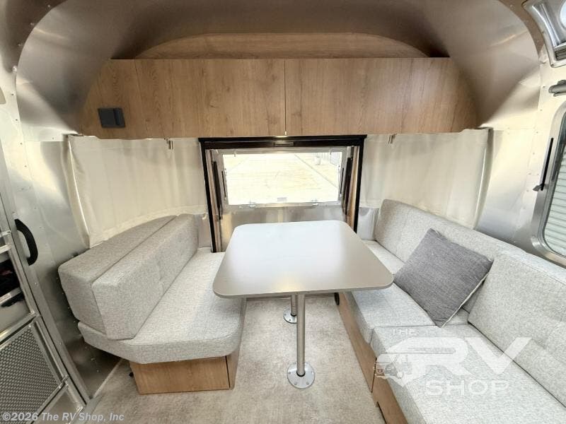 2025 Trade Wind 25FB by Airstream from The RV Shop, Inc in Baton Rouge, Louisiana