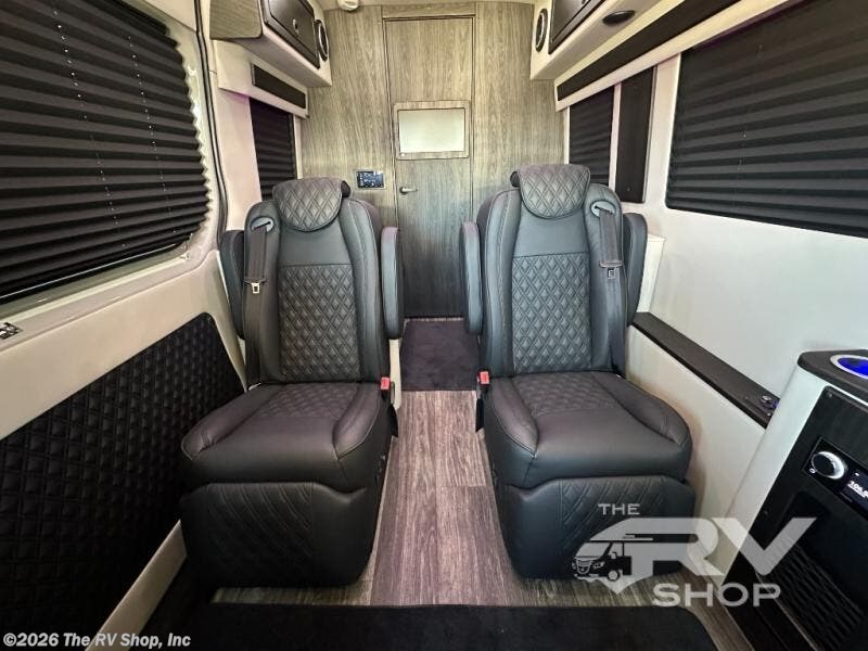 2026 V-Cruise 8OBA by OGV Luxury Coach from The RV Shop, Inc in Baton Rouge, Louisiana