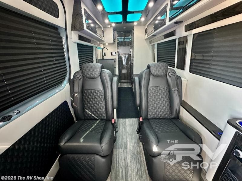 2026 VCRUISE 10OBWA by OGV Luxury Coach from The RV Shop, Inc in Baton Rouge, Louisiana