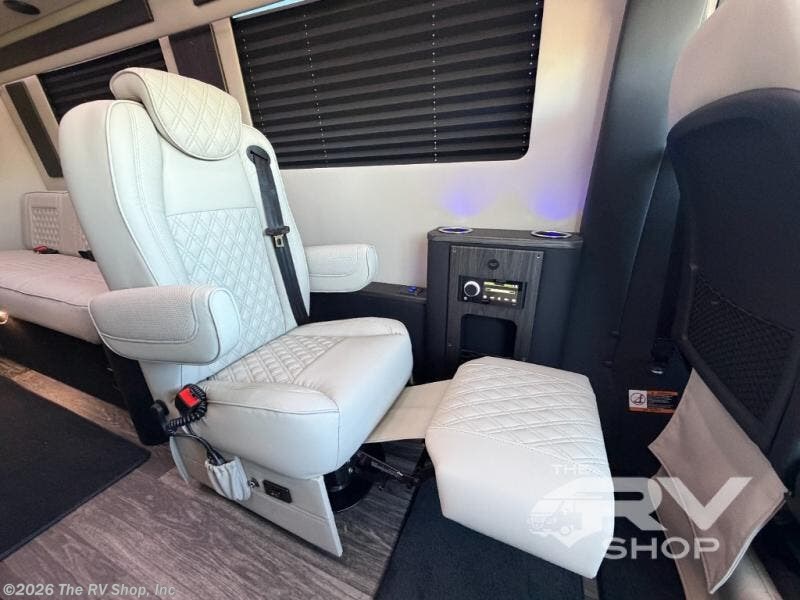 New 2026 OGV Luxury Coach V-Cruise 10OBWA available in Baton Rouge, Louisiana