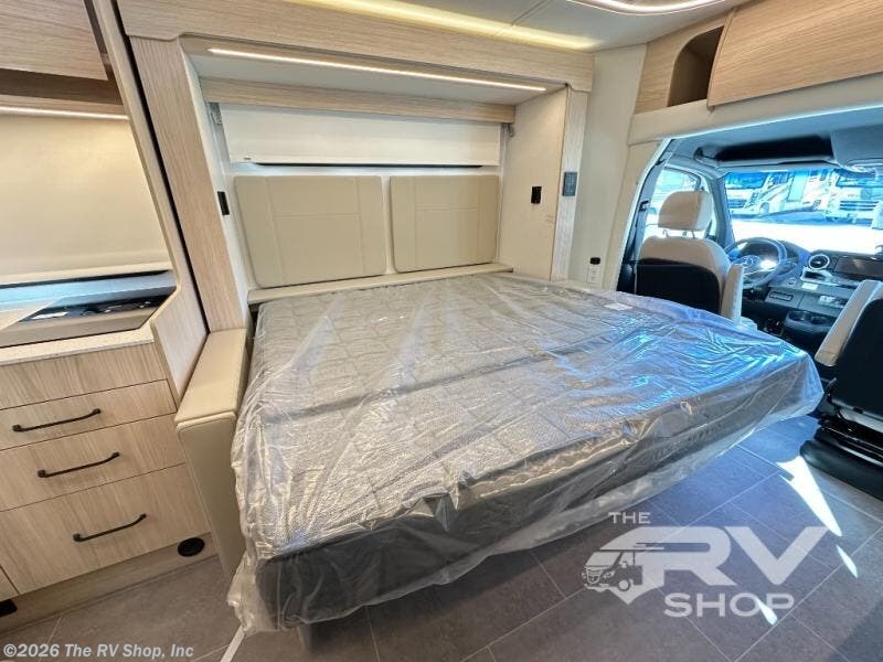 New 2026 Leisure Travel Unity U24MBL available in Baton Rouge, Louisiana