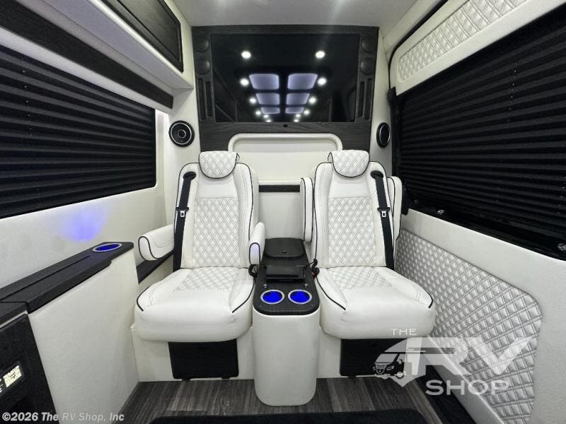 New 2026 OGV Luxury Coach VCRUISE 10OB Full Partition available in Baton Rouge, Louisiana