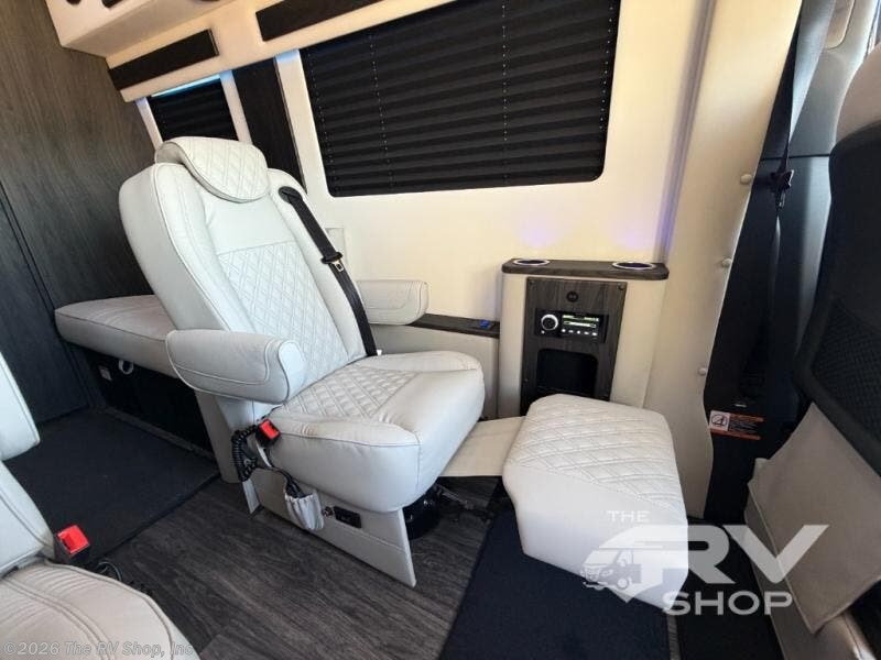 New 2026 OGV Luxury Coach VCRUISE 8OB available in Baton Rouge, Louisiana