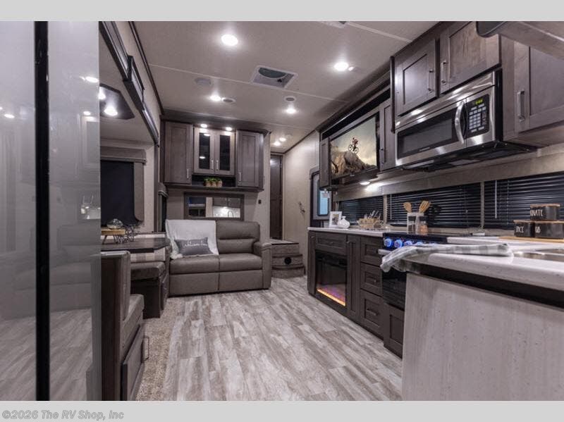 Used 2022 Grand Design Reflection 28BH available in Baton Rouge, Louisiana