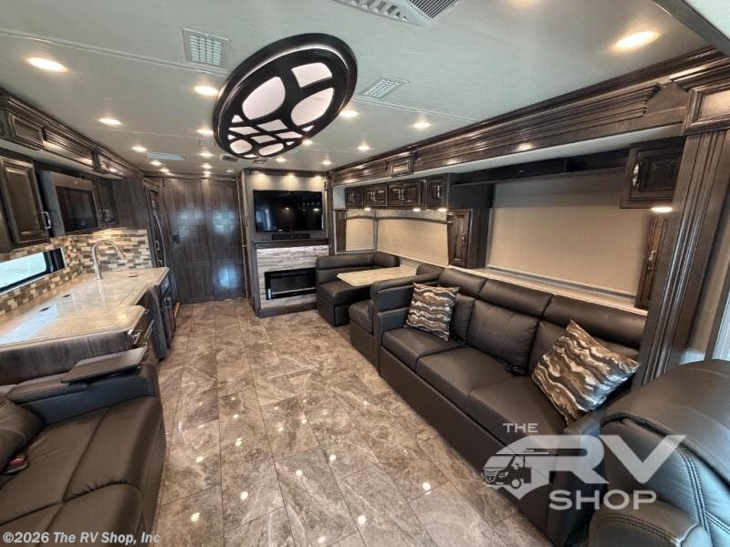 Used 2020 Holiday Rambler Endeavor 38W available in Baton Rouge, Louisiana