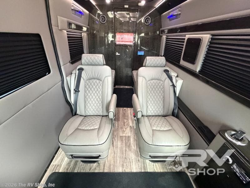 2025 Midwest Luxe Cruiser D4 - Used Class B For Sale by The RV Shop, Inc in Baton Rouge, Louisiana