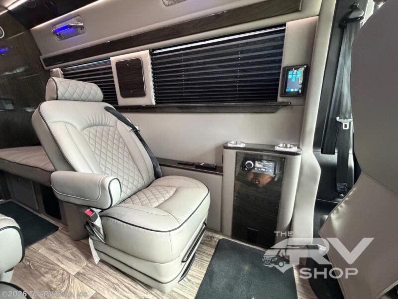 2025 Luxe Cruiser D4 by Midwest from The RV Shop, Inc in Baton Rouge, Louisiana