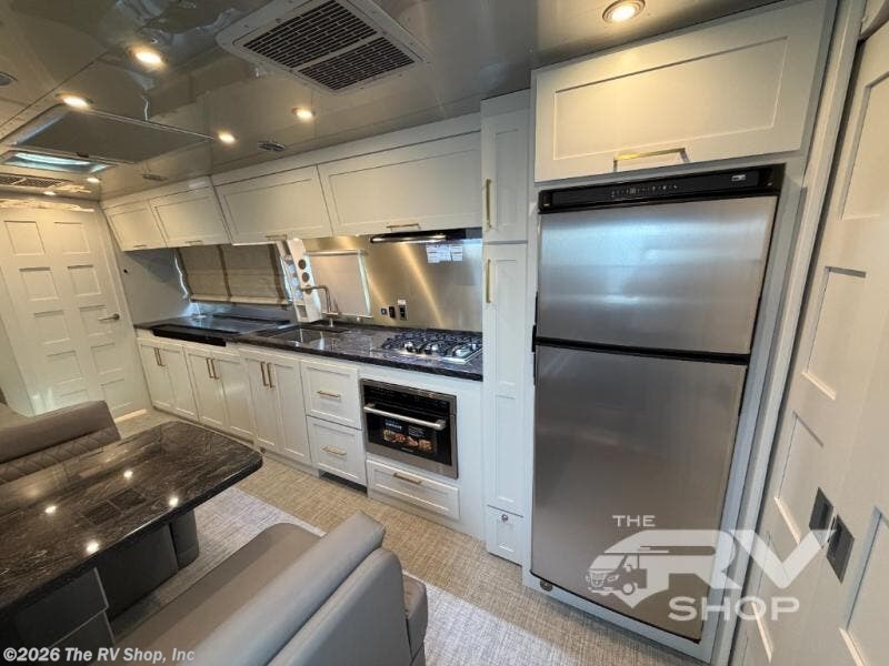 New 2027 Airstream Classic 33FB Twin available in Baton Rouge, Louisiana