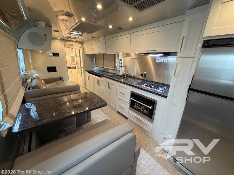 2027 Classic 33FB Twin by Airstream from The RV Shop, Inc in Baton Rouge, Louisiana