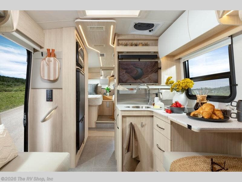 New 2027 Leisure Travel Wonder 24RTB available in Baton Rouge, Louisiana