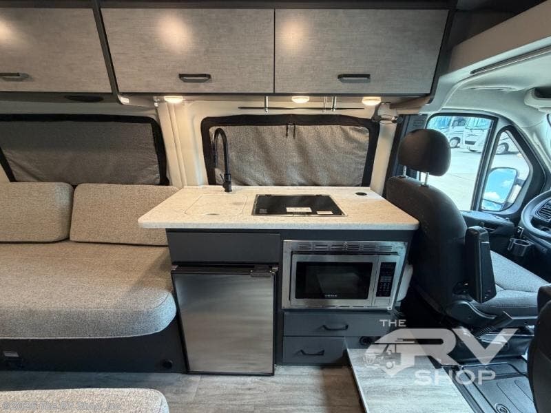 2024 Dazzle 2LB by Thor Motor Coach from The RV Shop, Inc in Baton Rouge, Louisiana