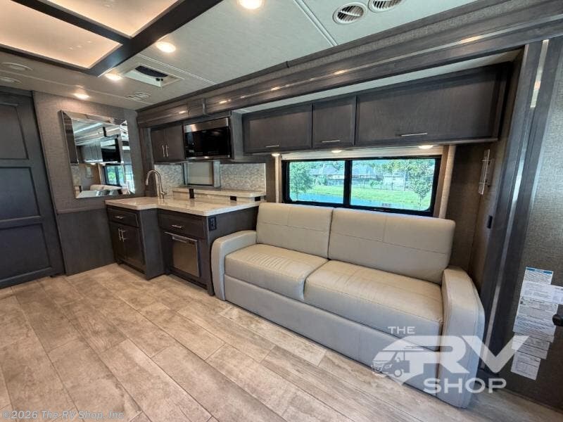 2022 Venetian B42 by Thor Motor Coach from The RV Shop, Inc in Baton Rouge, Louisiana