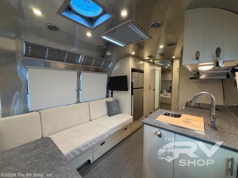 Used 2023 Airstream Flying Cloud 27FB available in Baton Rouge, Louisiana