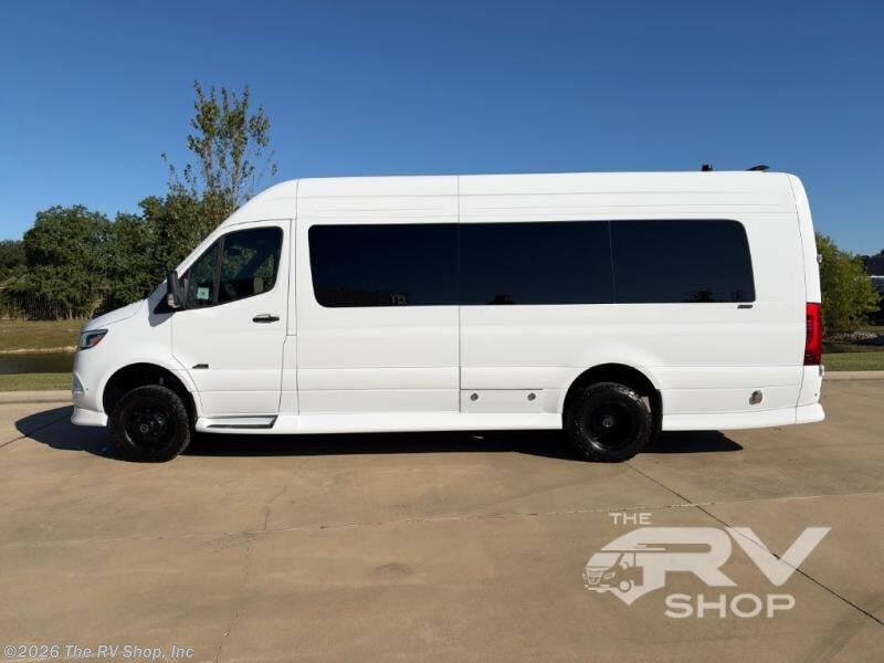 New 2027 Midwest Luxe Cruiser D6 available in Baton Rouge, Louisiana