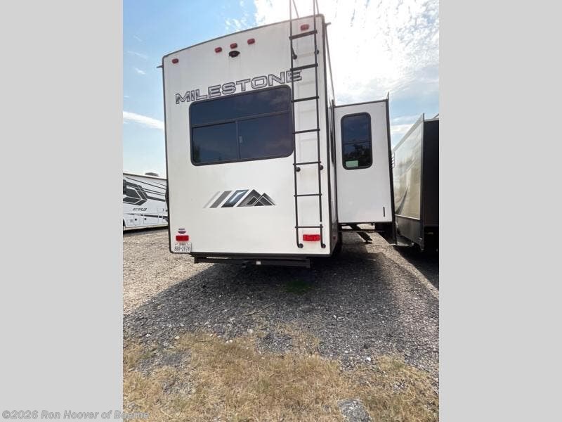 2022 Heartland Milestone 377MB RV for Sale in Boerne, TX 78006 68690