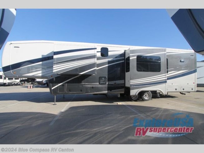 2022 Mobile Suites 41 RKDB by DRV from ExploreUSA RV Supercenter - CANTON, TX in Wills Point, Texas
