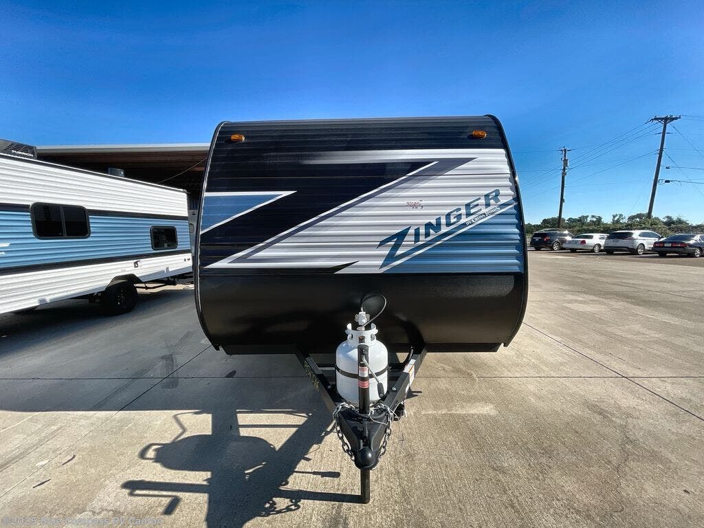 2025 CrossRoads Zinger Lite 18RB RV for Sale in Wills Point, TX 75169