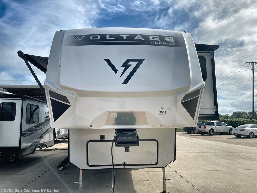 2025 Voltage V-Series 3850 by Dutchmen from Blue Compass RV Canton in Wills Point, Texas