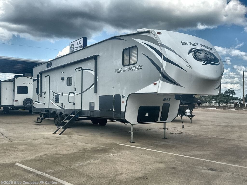 2019 Cherokee Wolf Pack 315PACK12 by Forest River from Blue Compass RV Canton in Wills Point, Texas