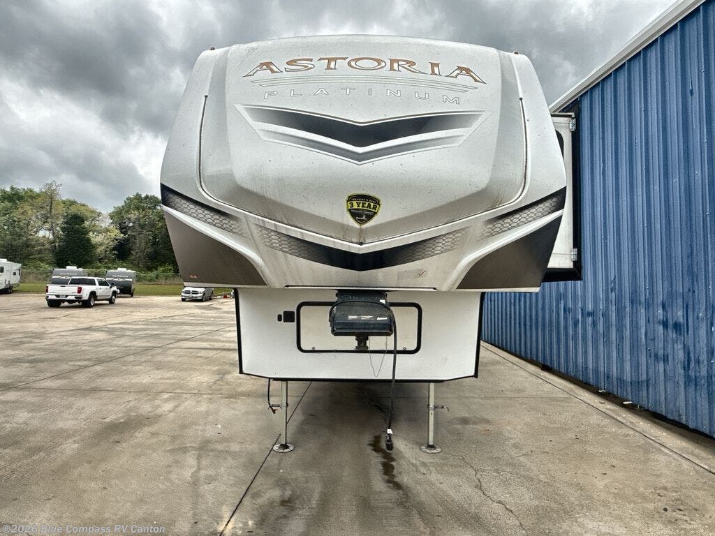 Used 2022 Dutchmen Astoria 3553MBP available in Wills Point, Texas