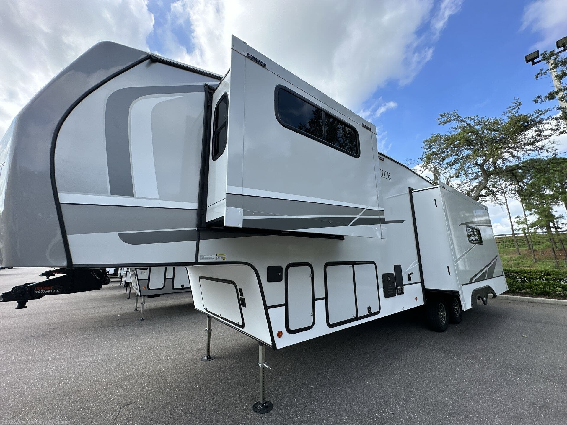 2026 Avenue 32RLS by Alliance RV from Blue Compass RV Canton in Wills Point, Texas