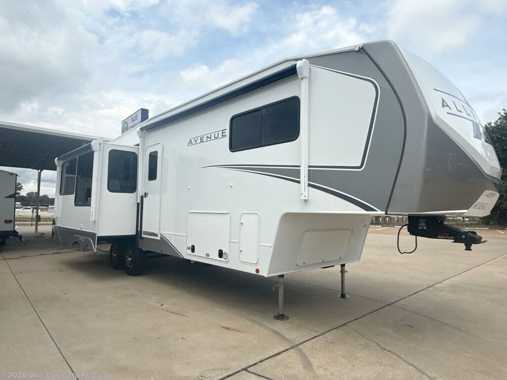 2026 Avenue 32RLS by Alliance RV from Blue Compass RV Canton in Wills Point, Texas