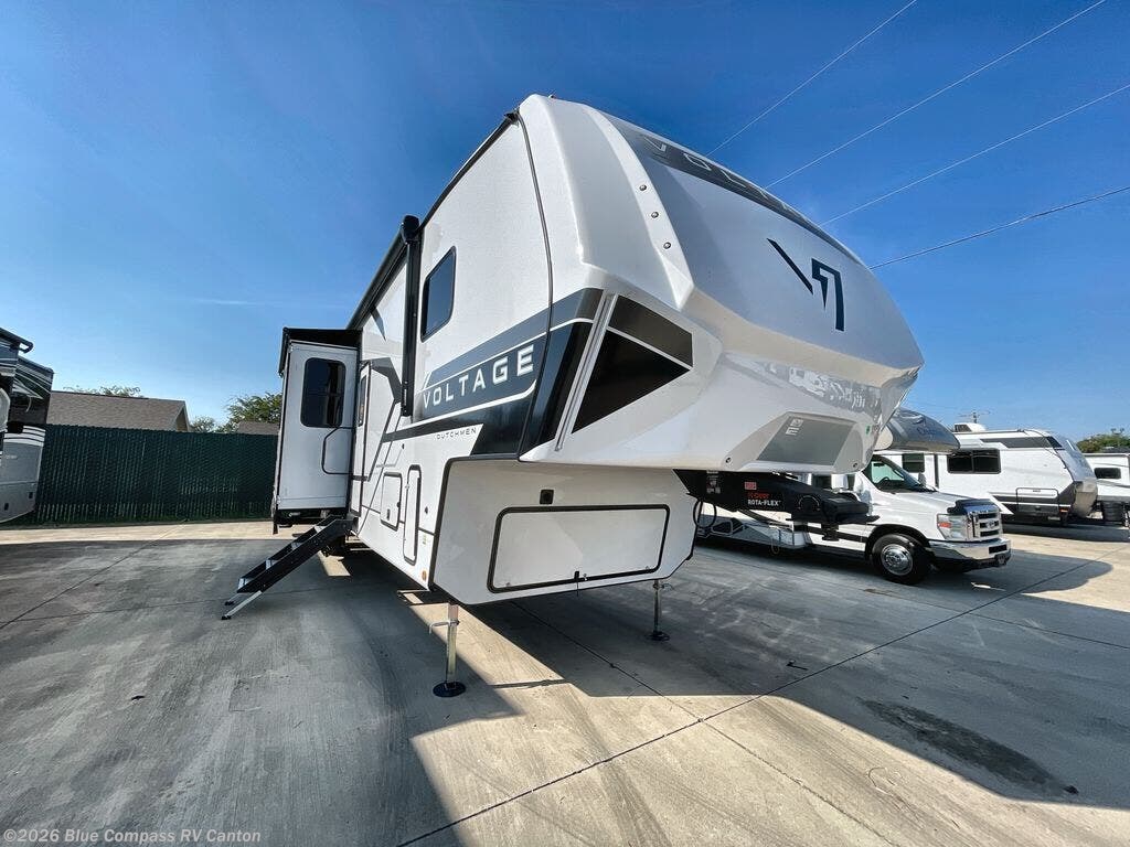 2026 Dutchmen Voltage V-Series 3850 - New Toy Hauler For Sale by Blue Compass RV Canton in Wills Point, Texas