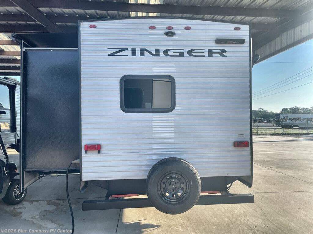 2026 Zinger 331BH by CrossRoads from Blue Compass RV Canton in Wills Point, Texas