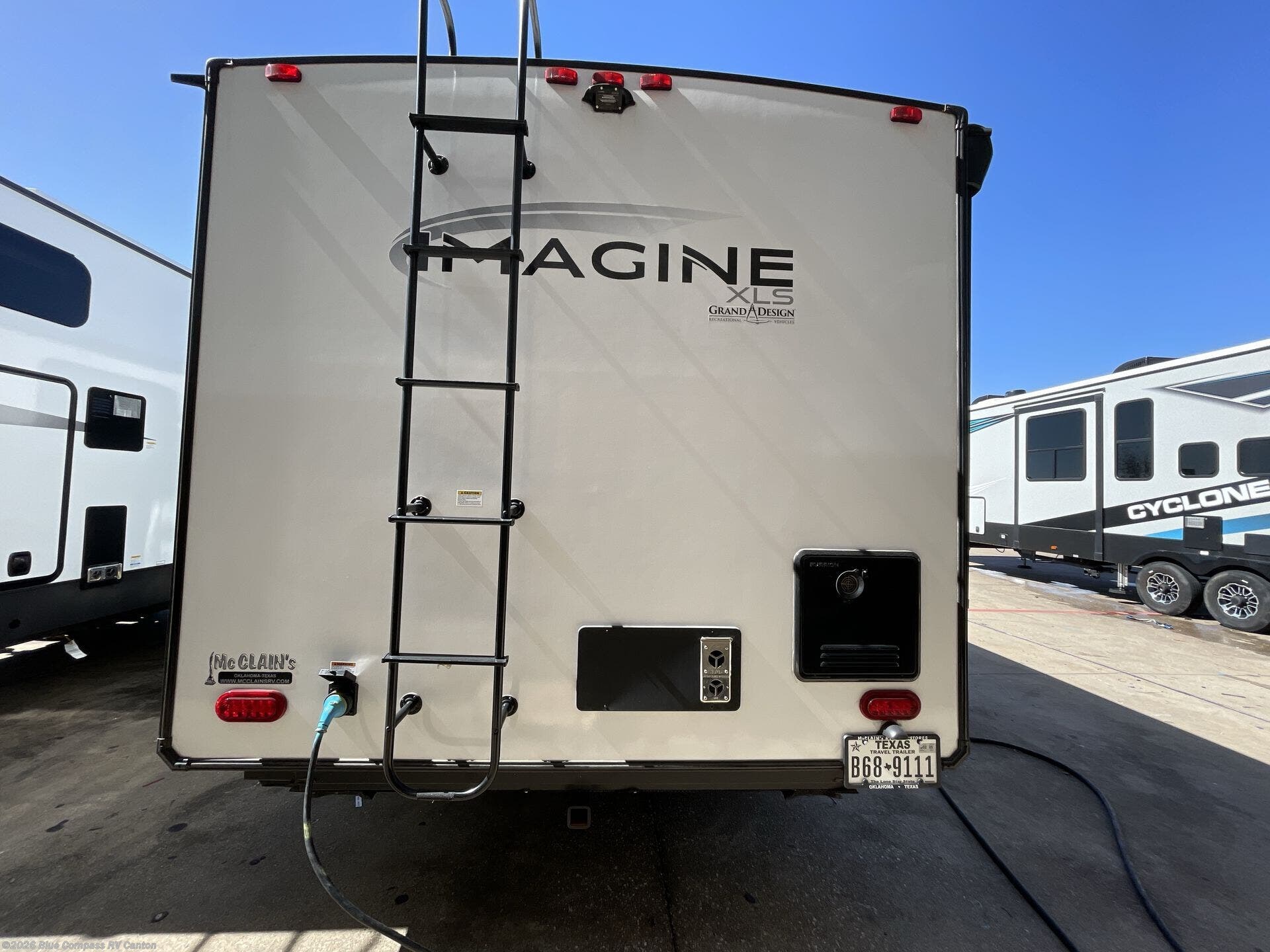 2024 Imagine 17MKE by Grand Design from Blue Compass RV Canton in Wills Point, Texas