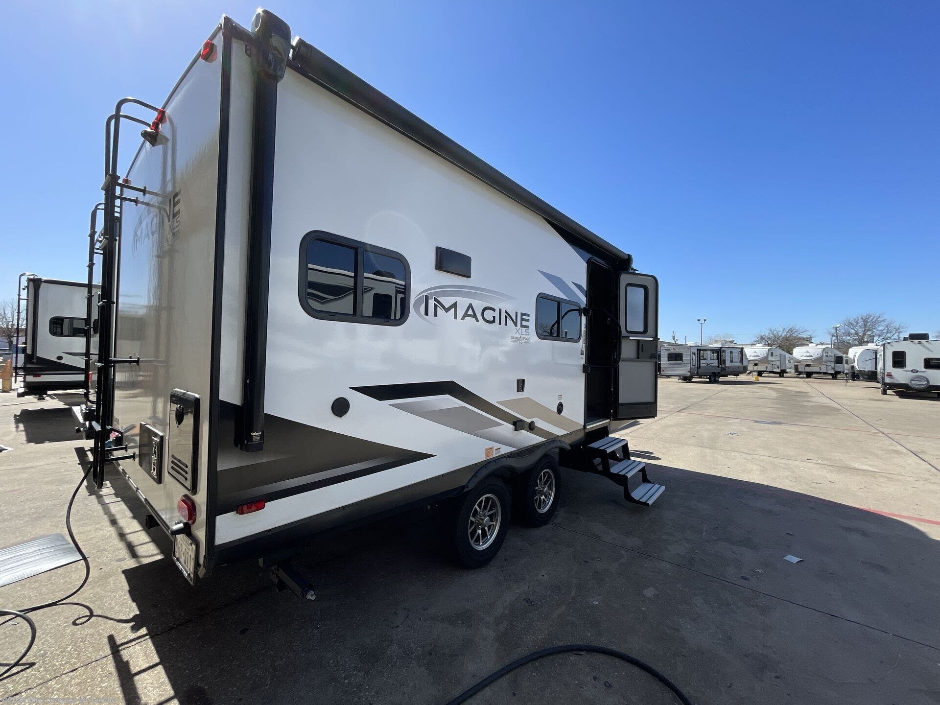 Used 2024 Grand Design Imagine 17MKE available in Wills Point, Texas