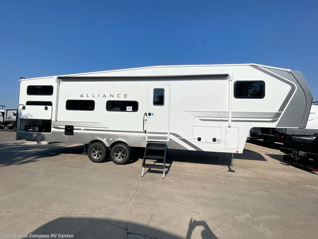 2027 Avenue All-Access 29BH by Alliance RV from Blue Compass RV Canton in Wills Point, Texas
