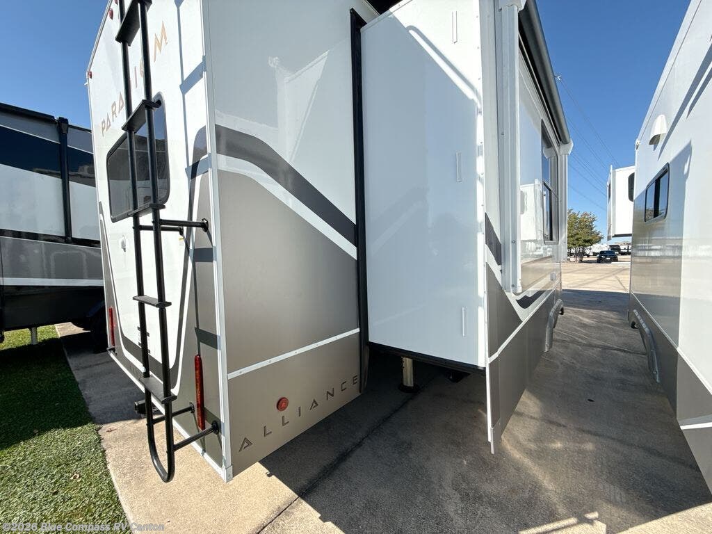 2027 Paradigm 312RK by Alliance RV from Blue Compass RV Canton in Wills Point, Texas