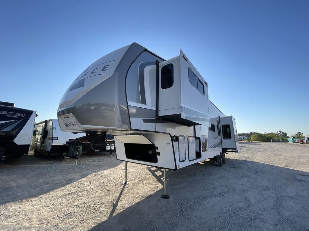 Used 2025 Alliance RV Avenue 38DBL available in Wills Point, Texas
