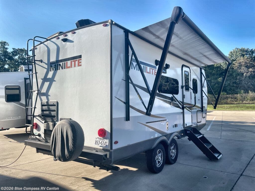 2021 Forest River Rockwood 2104S - Used Travel Trailer For Sale by Blue Compass RV Canton in Wills Point, Texas